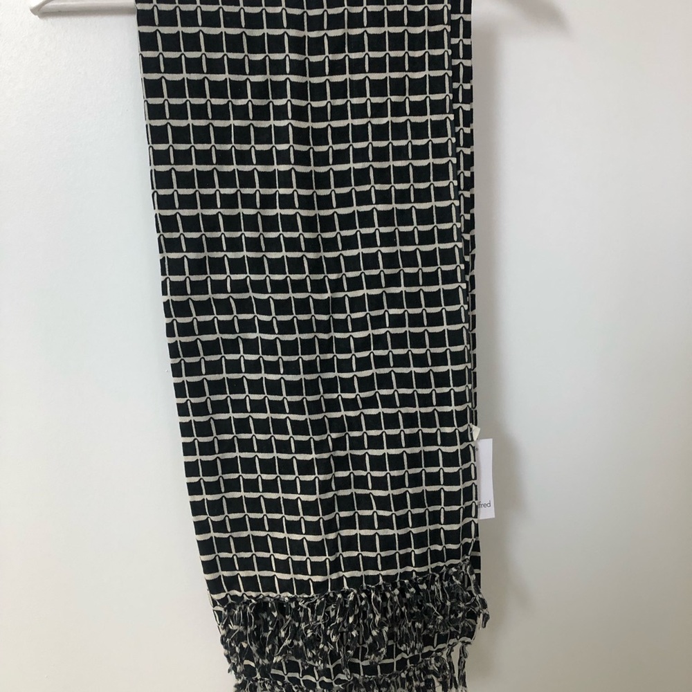 Aritzia/Wilfred “Croix” Scarf